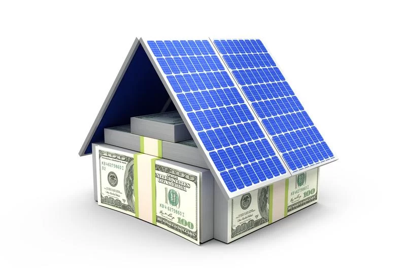 Solar panel and battery storage system providing backup power to a home